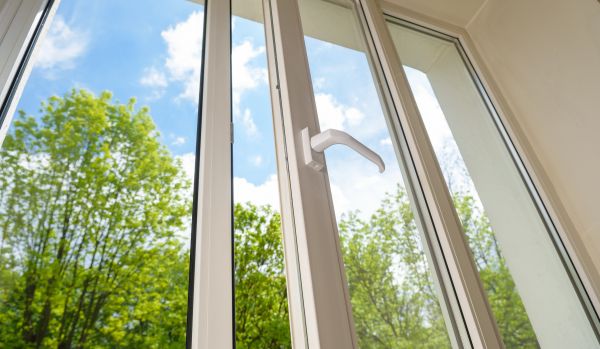 Cost of Window Glass Replacement in Battle Ground