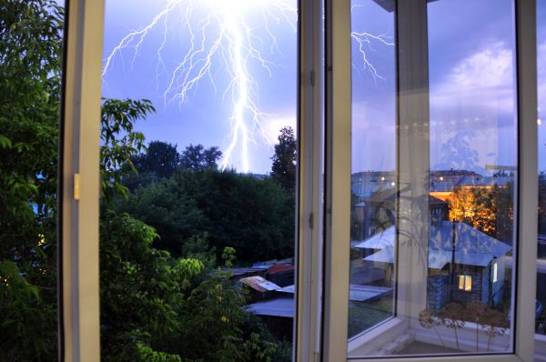 Cost of Storm Windows Repair in Battle Ground