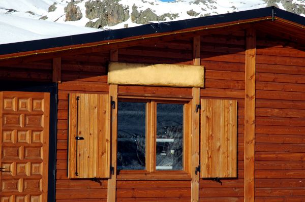 Cost of Cabin Window Repair in Battle Ground